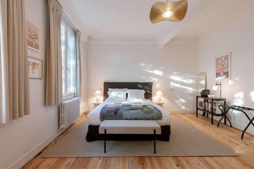 Huswell - Genthof - Room 1 - Tap to explore photos