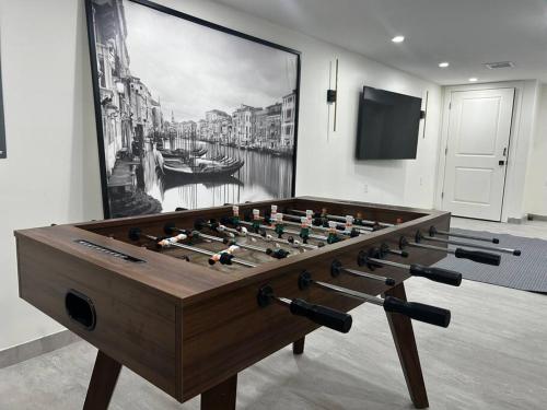 Four levels of stylish living in Glen Cove, USA