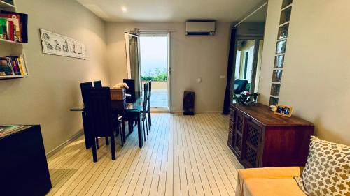Eze flat with terrace sea view and mountain view, Èze (foto 7)