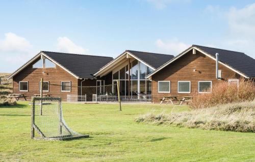 Cozy Home In Harboøre With Kitchen