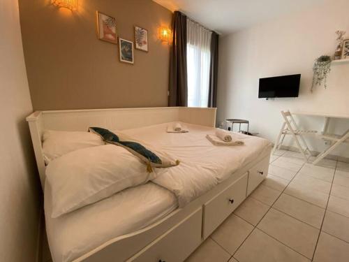 NG Studio proche mer, Wifi , Clim 12 CALIFORNIE