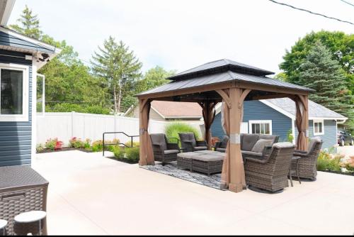 A szálláshely kívülről, Rockford IL 2BD Upper Queen Bed, Patio & Fast WiFi in Rockford (IL)