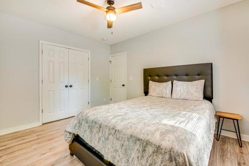 4 Mi to Downtown Atlanta Sleek Home with Game Room! in Atlanta, USA