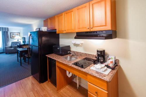 MainStay Suites Knoxville - image 2