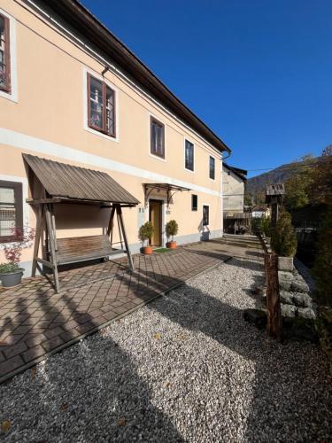 One-Bedroom Apartment with Terrace