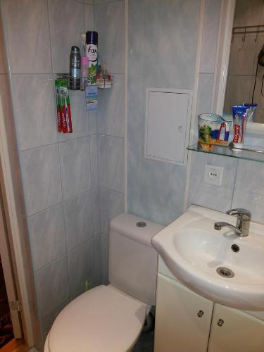 Yulia Apartment - image 11