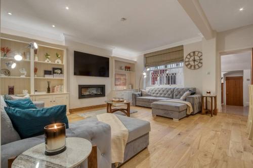 3Bed 3Bath Kensington Palace, Лондон