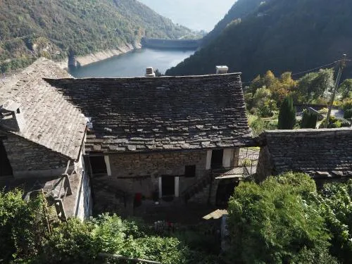Casa Bruja Tradizionale Rustico Ticinese in Mergoscia, Schweiz