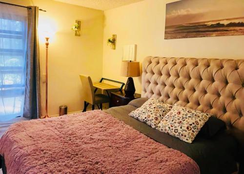 Beautiful 2 bedroom home less 5 mins to the beach near LAX in Los Angeles, USA