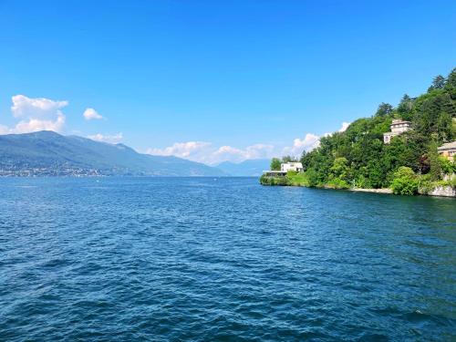 Tuvākā izklaides vieta, Lake Maggiore Italy Apartment by RentuGoo Travel in Kuvio