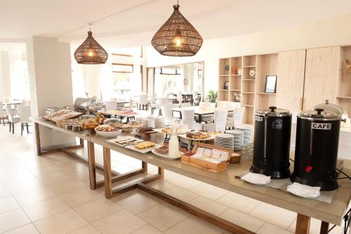 طعام و مشروبات, غرين سي للشقق الفندقية (Green Sea Apart Hotel) in بينامار