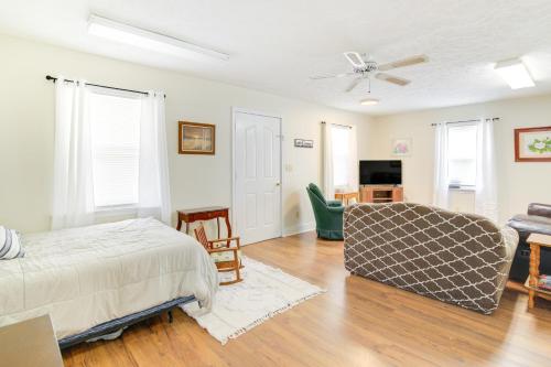 Tennessee Farm Vacation Rental with Game Room! in Humboldt (TN)