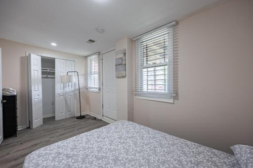Cozy Apartment in DC with private Parking in Washington, USA