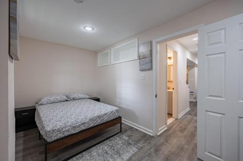 Cozy Apartment in DC with private Parking in Washington, USA