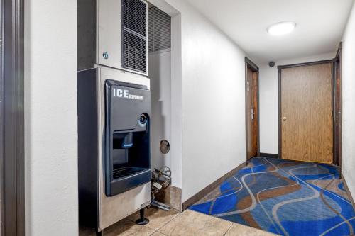 Kennewick Suites - image 6