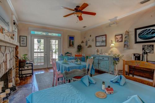Anchor Inn NSB Bed and Breakfast - 레스토랑