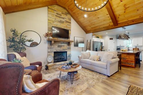 Relax and Renew in Mashburn Mill, USA