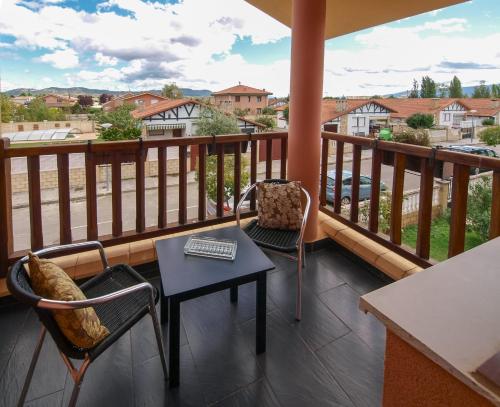 شرفة/ تراس, Villa María. (Villa Maria.) in ميدينا دى بومر