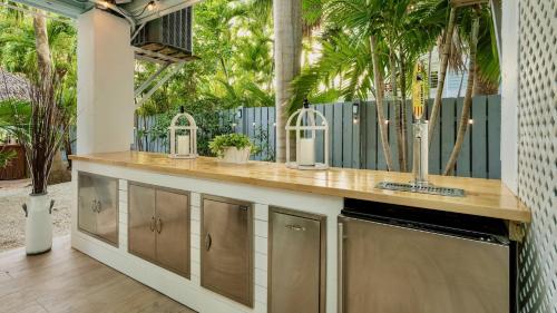 Baypoint Oasis by Last Key Realty in Sugarloaf Shores, USA