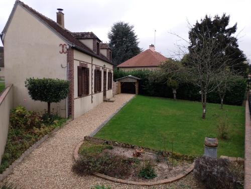 Longère au calme en ville gîte à louer Les Quatre Chemins