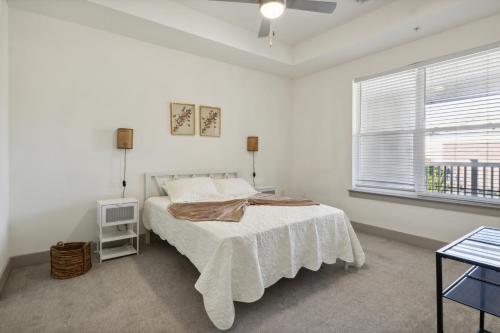 Overlook 4302 I Stunning 2bd2bth Apt I Pool in Knoxville, USA