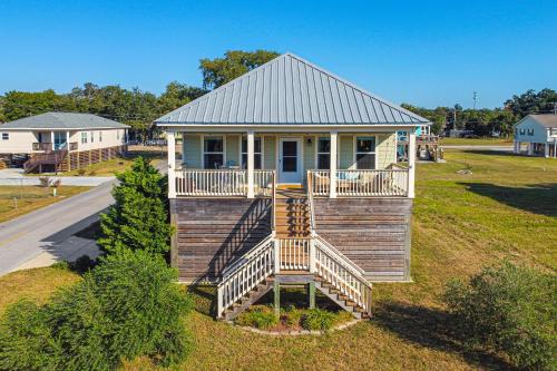 Peaceful Setting with Coastal Views Gulfport Haven in Gulfport, USA