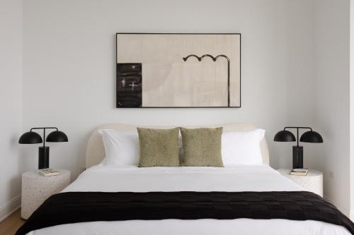 Premier Penthouses with Captivating Views of Millennium Park