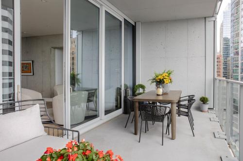 Premier Penthouses and Apartment with Captivating Views of Millennium Park Room Type - Penthouse Apartment