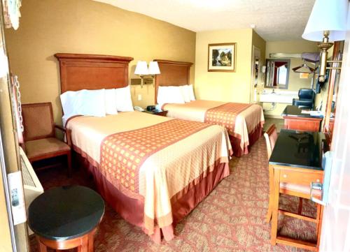 Rodeway Inn Goodlettsville South - image 5