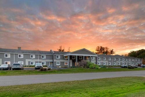 Best Western York Inn - main image