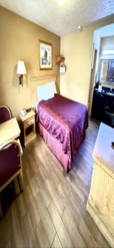 Rodeway Inn Goodlettsville South - image 2