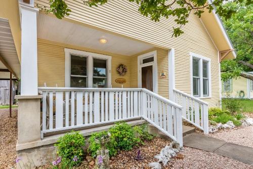 Mistletoe House - image 12