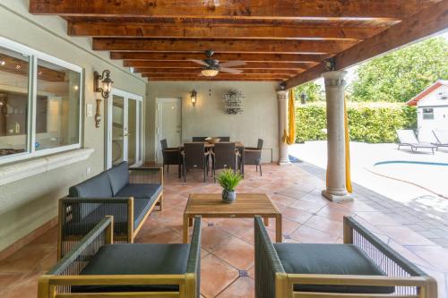 Facilities, Miami House - Heated Pool - Family Vacation in Coral Terrace