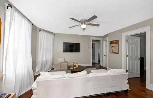 Spacious 3-Bed In Vibrant Tremont, Cleveland (photo 6)