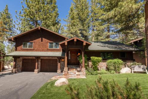 Serenity at Dollar Point - Luxurious 4BR w Private Backyard, Tahoe City (fotografie 6)