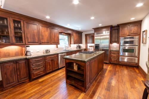 Serenity at Dollar Point - Luxurious 4BR w Private Backyard, Tahoe City (fotografie 8)