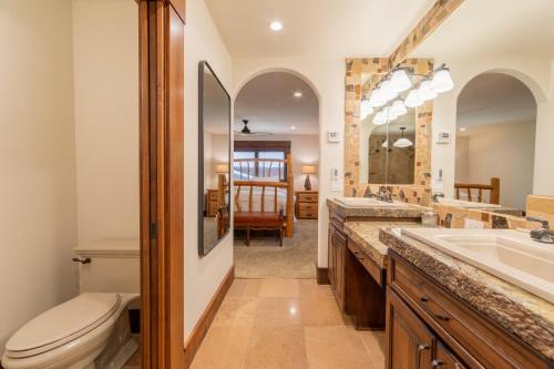 Serenity at Dollar Point - Luxurious 4BR w Private Backyard, Tahoe City (fotografie 10)