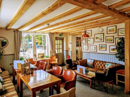 The Ship Inn - image 4
