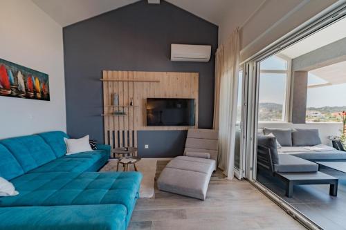 Three-Bedroom Villa with Sea View room in Seaside luxury villa with a swimming pool Razanj Rogoznica - 23572