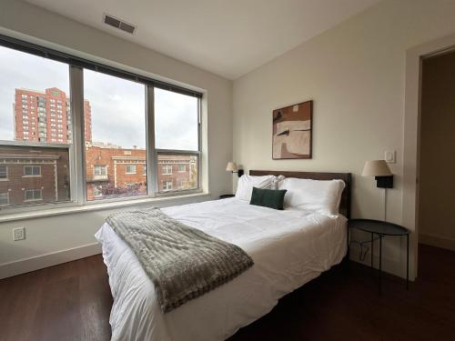 Flexhome East Side 2BR CG1 - Gym Balcony Lakefront in Milwaukee, USA