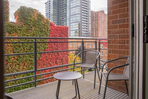 Flexhome East Side 2BR CG1 - Gym Balcony Lakefront in Milwaukee, USA