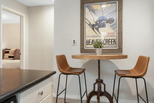 Stylish East Vail Ski Retreat on Bus Route in Vail, USA