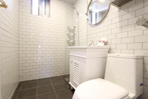 A house with a terrace, a dressing room, and a separate room - Фото 3