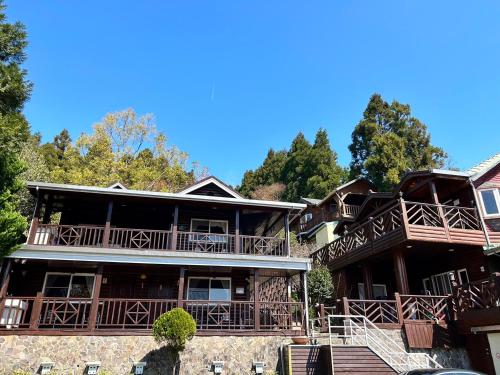 拉拉山三好莊園-豪華五人房 near Mingchih Forest Recreation Area