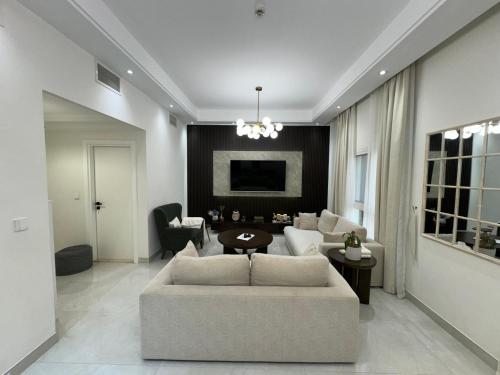 Lovely Brand new 3 BR with maids room, Dubai (foto 3)