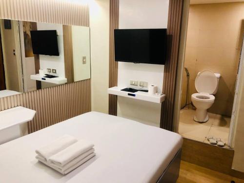 Paradise Hotel - Quezon City