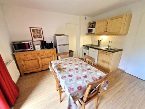 Apt 6/8 pers, 2 pièces, cabine, cœur de Valfréjus, WiFi, animaux admis - FR-1-265-354, Modane (photo 7)