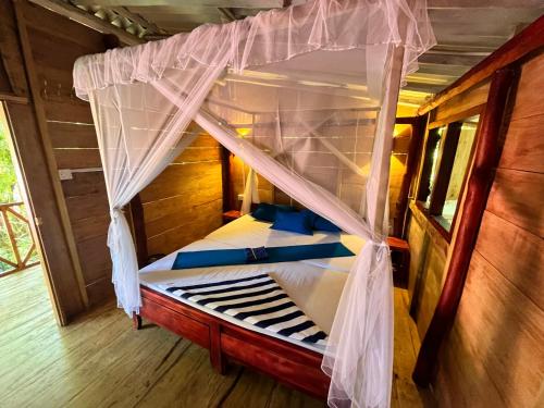 Double Room with Garden View image 6