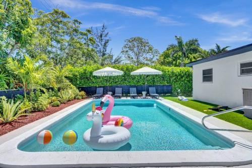 Palmpano Oasis, Heaven on Earth! Heated Pool! in Pompano Beach, USA