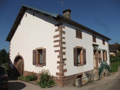 Maison typique au calme avec cheminée et garage - FR-1-583-307 gîte à louer Saint-Valbert